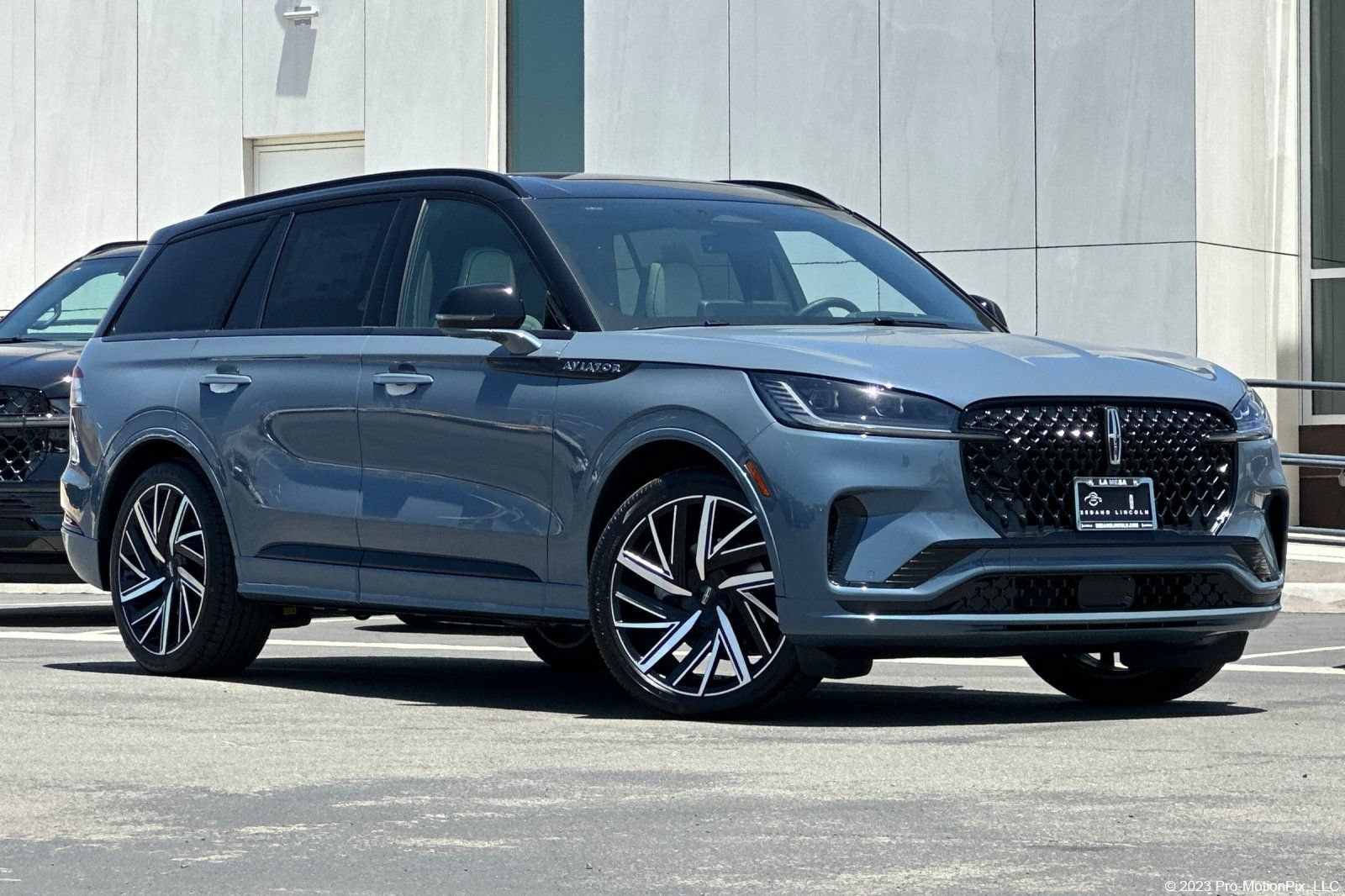 New 2026 Lincoln Aviator Black Label w/ Black Label Special Edition AWD/4WD video 1