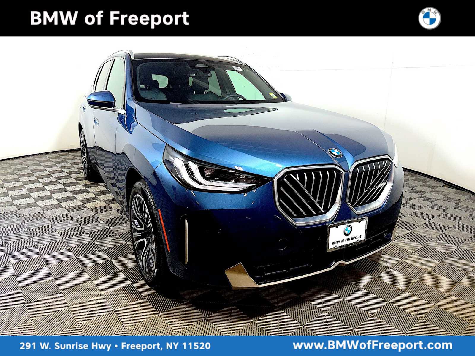 Certified 2025 BMW X3 xDrive30i w/ Convenience Package image 1