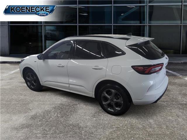 Certified 2023 Ford Escape ST-Line w/ Tech Pack #1 image 3