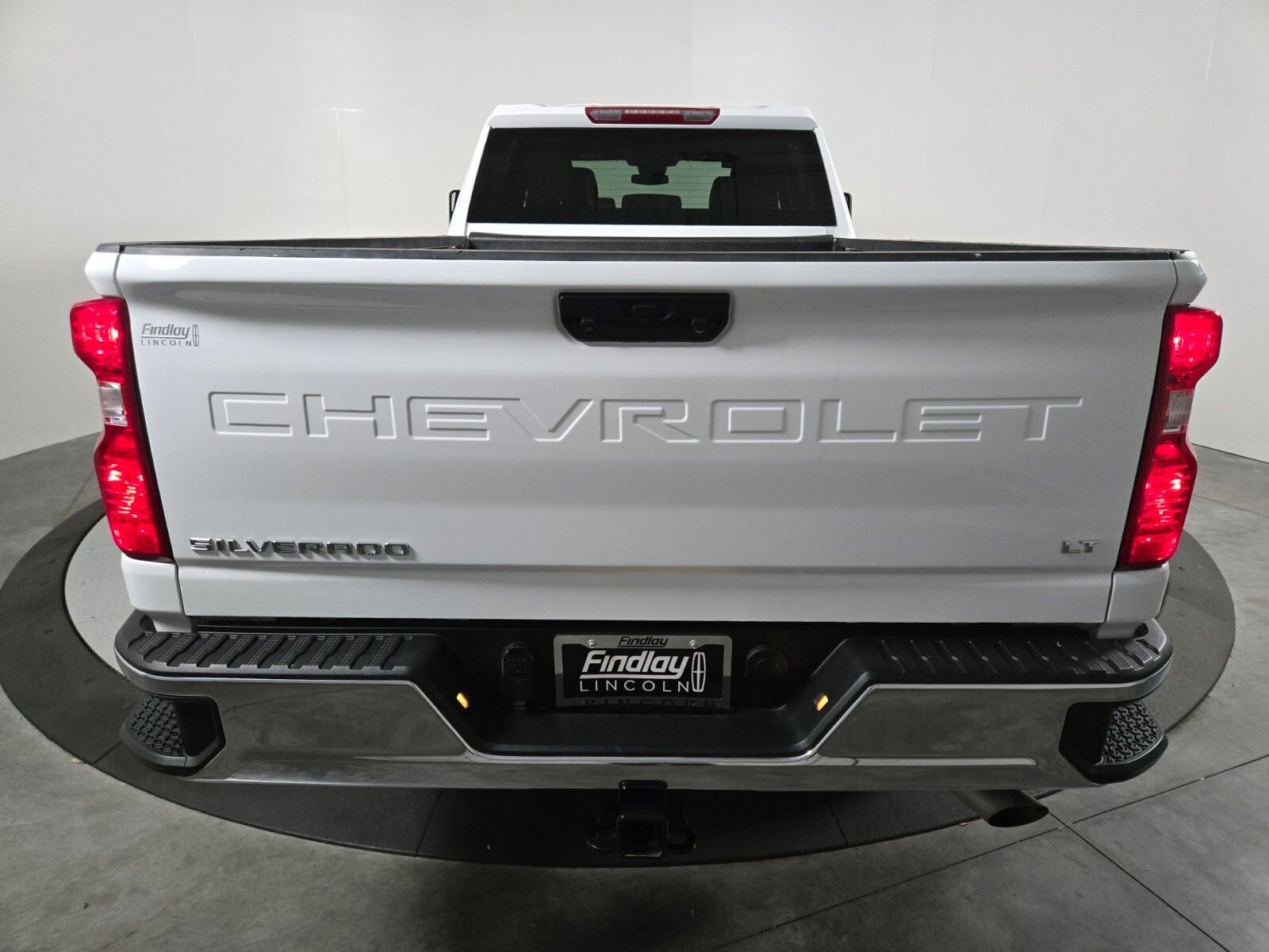 Used 2025 Chevrolet Silverado 2500 LT w/ Convenience Package image 5