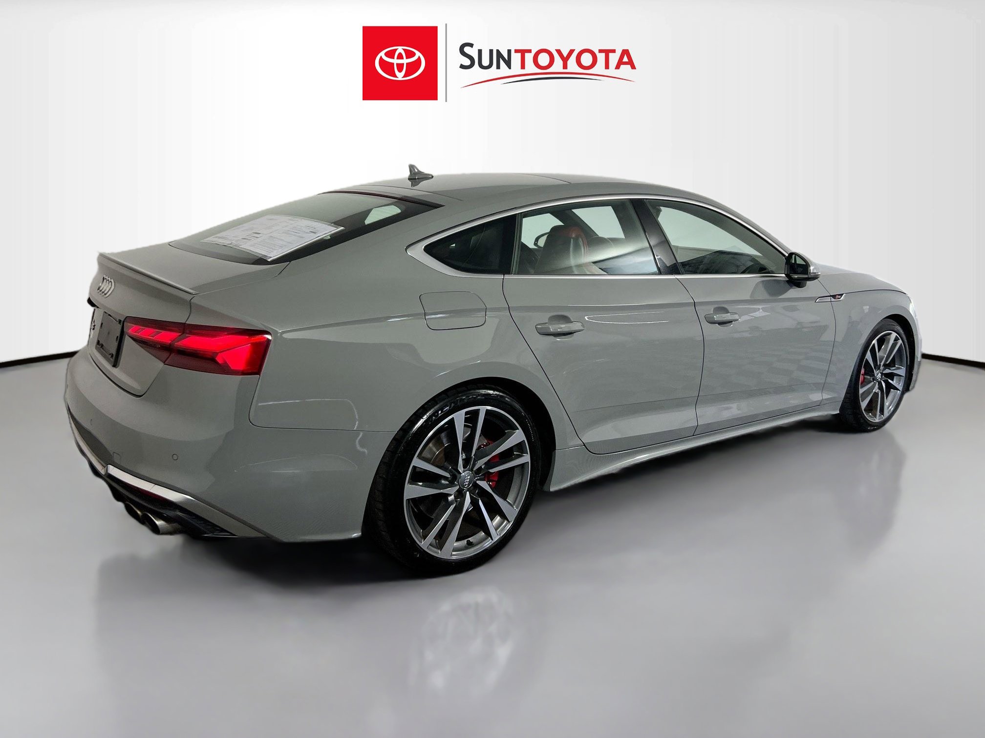 Used 2020 Audi S5 Premium Plus w/ S Sport Package image 4