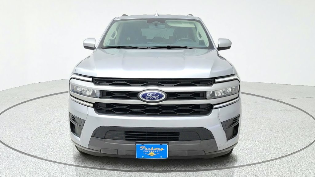 Used 2024 Ford Expedition XLT RWD image 2