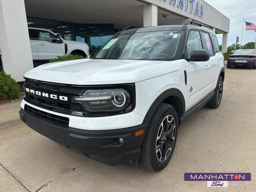 Used 2024 Ford Bronco Sport Outer Banks w/ Tech Package AWD/4WD image 1