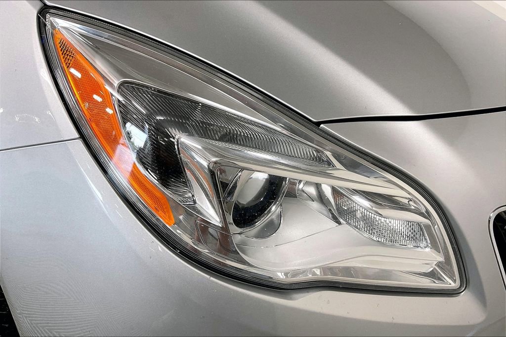 Used 2017 Buick Regal Sport Touring image 26