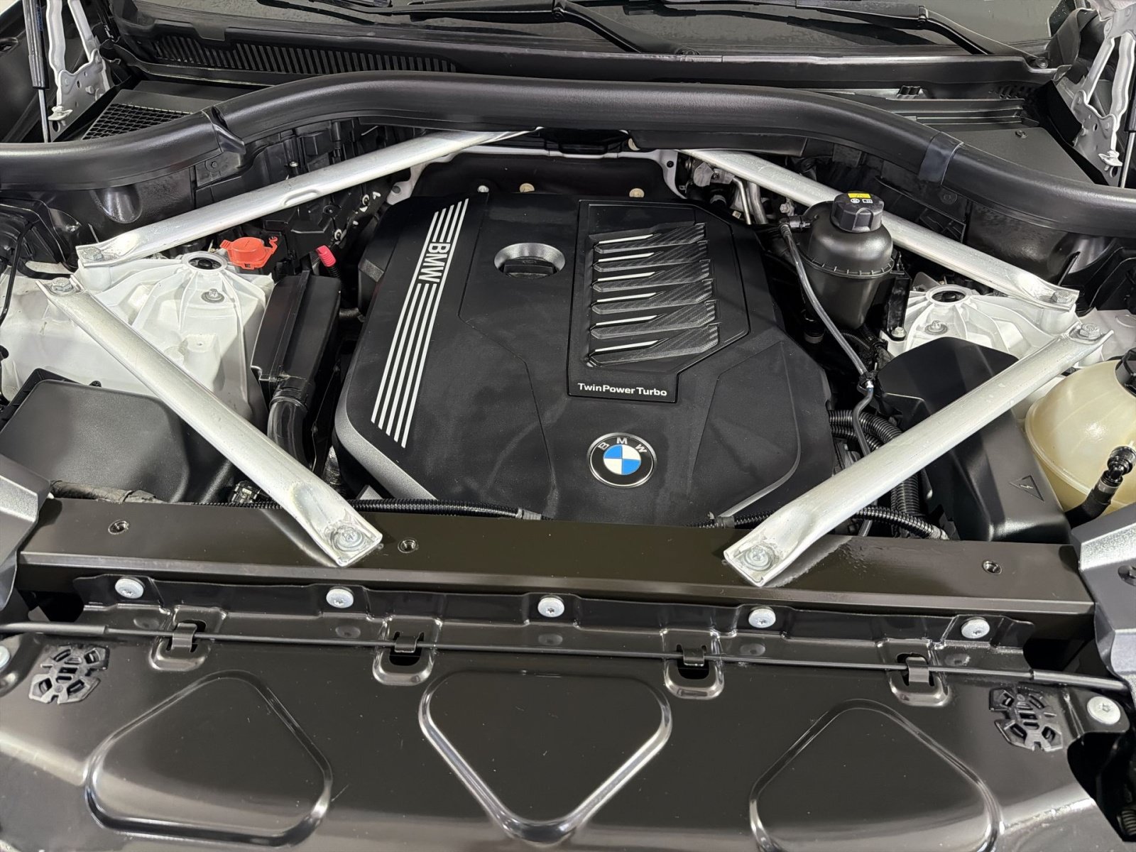 Used 2020 BMW X5 xDrive40i w/ Convenience Package AWD/4WD image 28