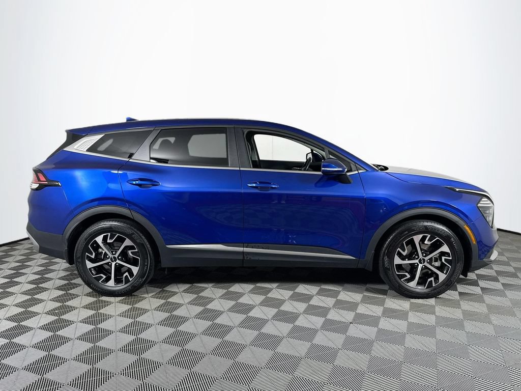 Used 2024 Kia Sportage EX FWD image 8