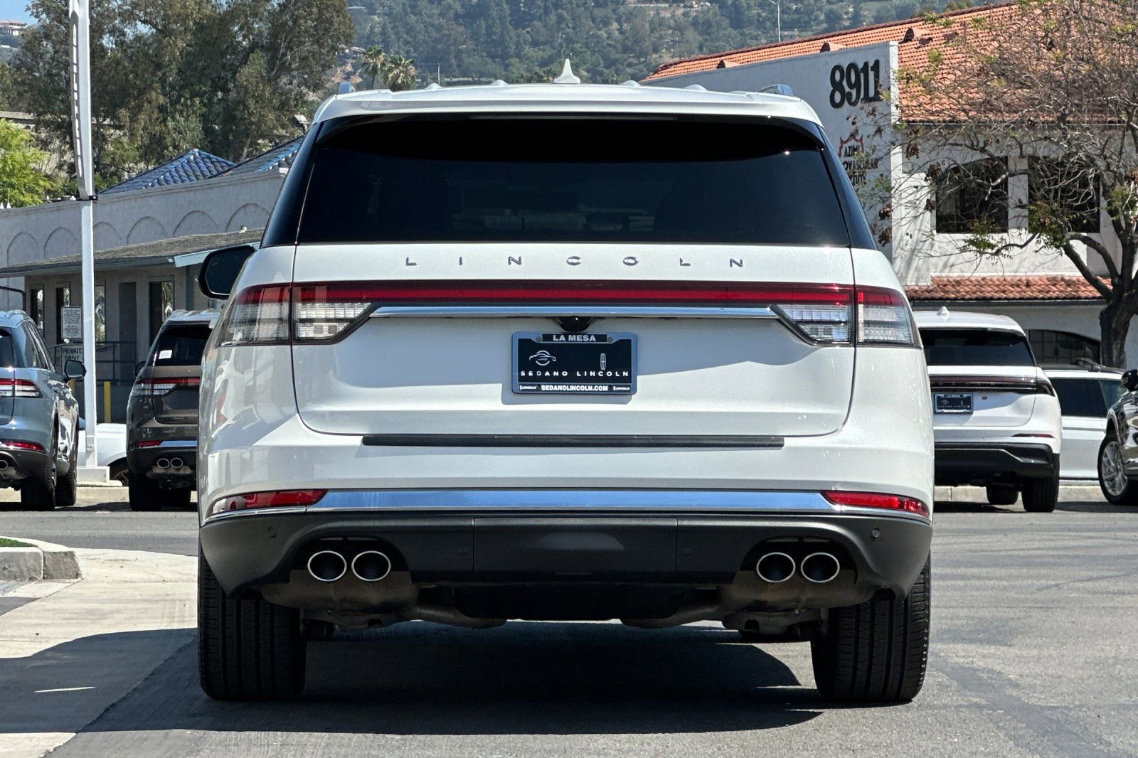 Used 2020 Lincoln Aviator Reserve w/ Equipment Group 202A AWD/4WD image 4