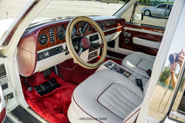 Used 1989 Rolls-Royce Silver Spirit image 31