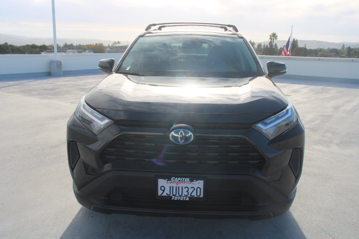 Certified 2023 Toyota RAV4 LE AWD/4WD image 7