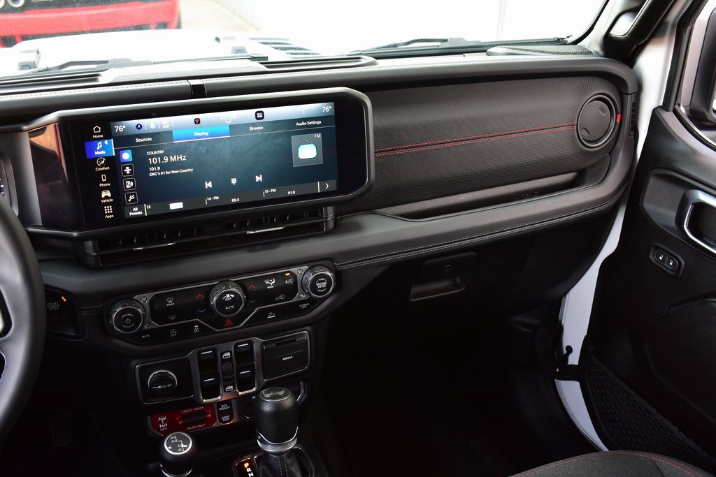 Used 2025 Jeep Wrangler Unlimited Rubicon image 36