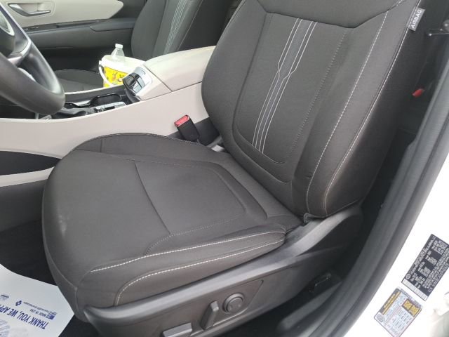 Used 2023 Hyundai Tucson SEL w/ Cargo Package AWD/4WD image 13