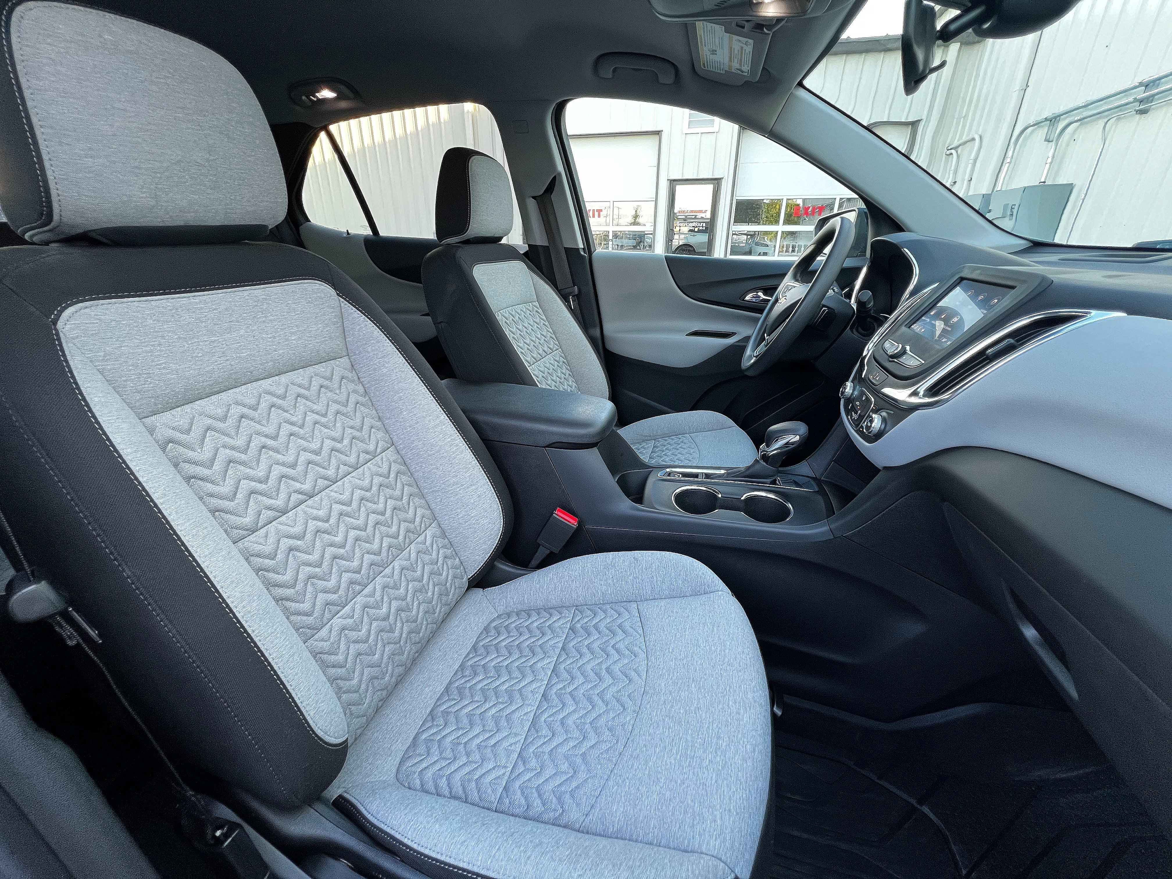 Used 2024 Chevrolet Equinox LS w/ LS Convenience Package image 30