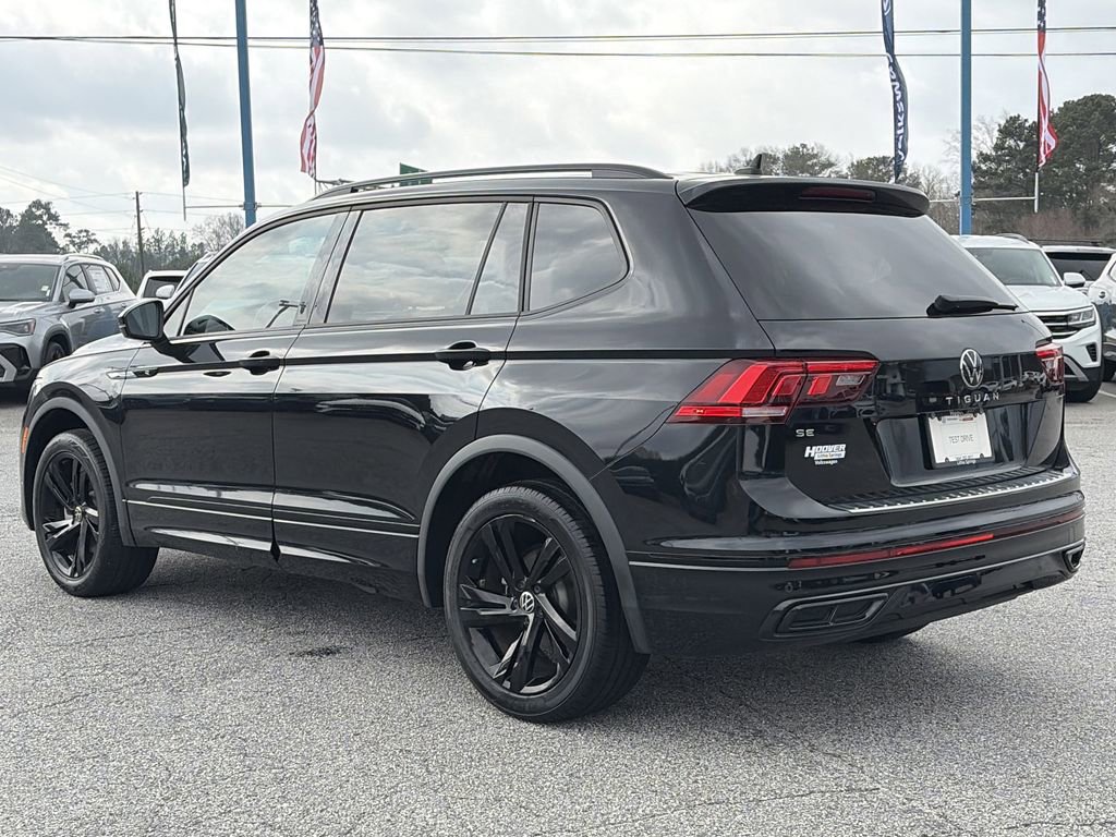 Certified 2023 Volkswagen Tiguan SE R-Line image 23