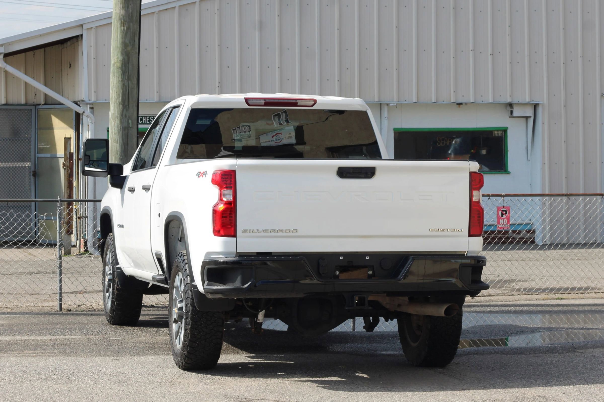 Used 2023 Chevrolet Silverado 2500 Custom w/ Custom Convenience Package image 6