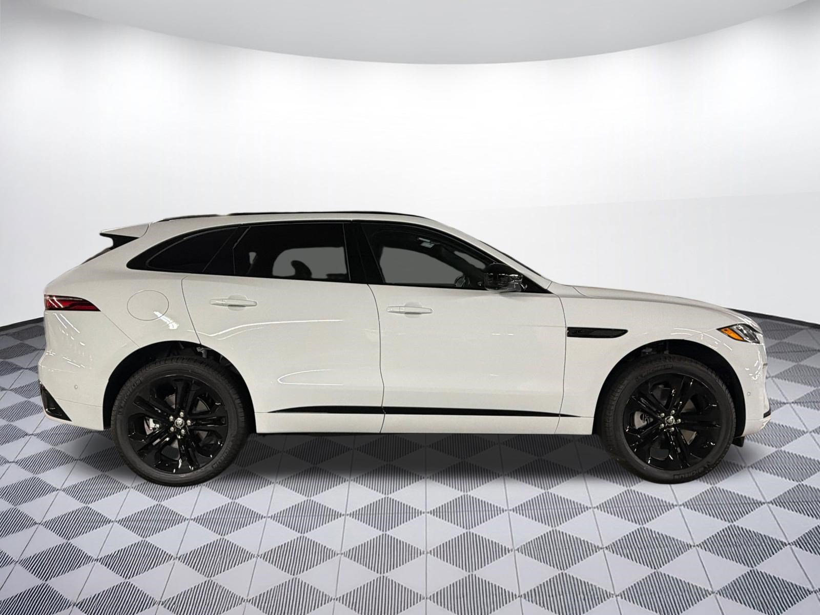 New 2026 Jaguar F-PACE R-Dynamic S AWD/4WD image 8