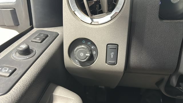 Used 2012 Ford F350 Lariat w/ Chrome Pkg AWD/4WD image 11