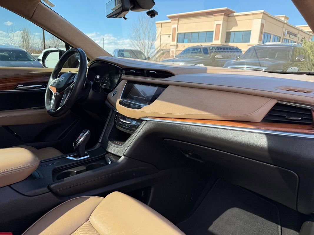 Used 2017 Cadillac XT5 Platinum AWD/4WD image 26