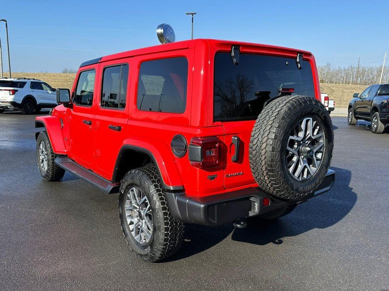 Used 2025 Jeep Wrangler Unlimited Sahara image 7