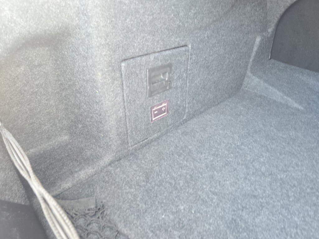 Used 2018 Chevrolet Impala LS image 31