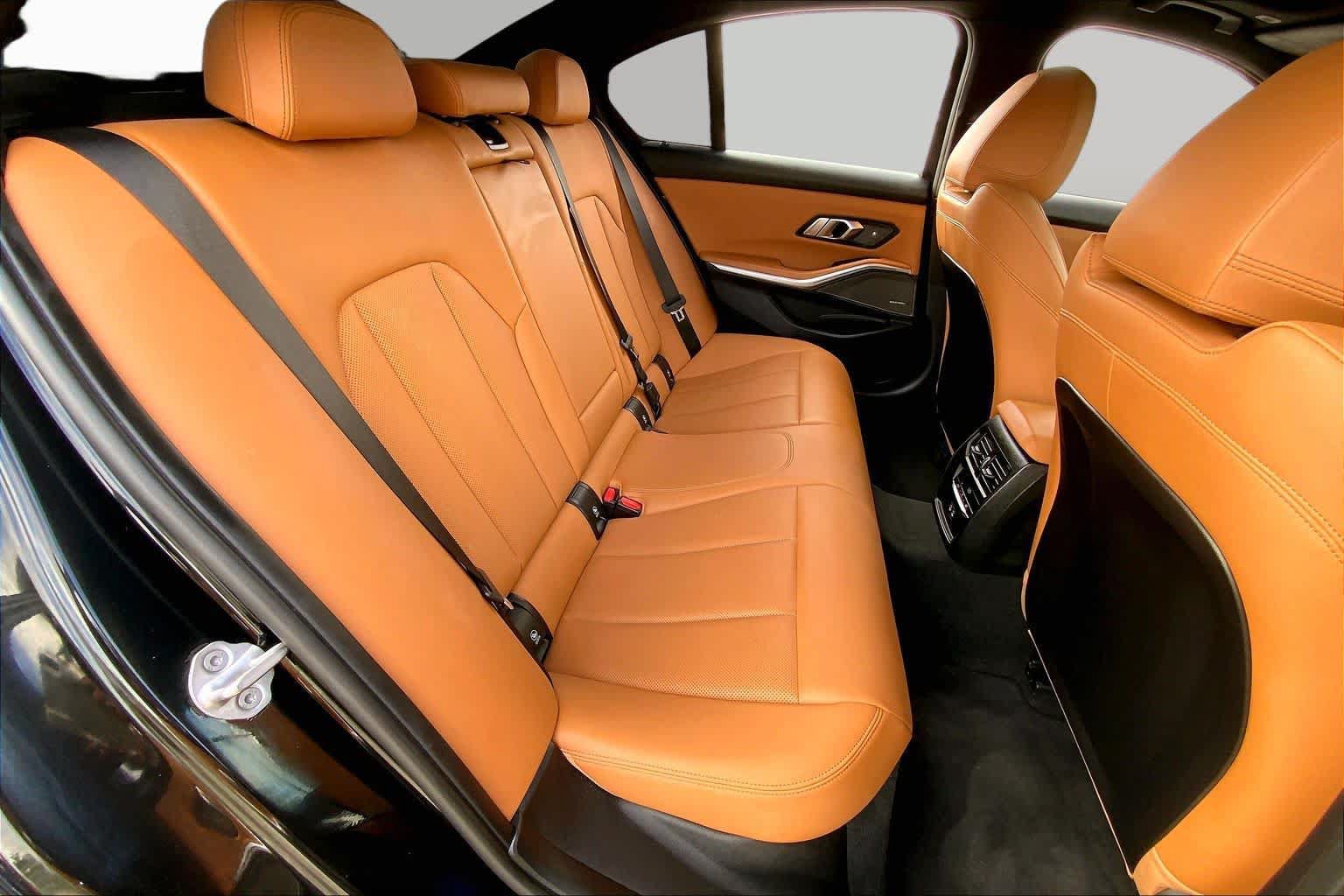 Used 2025 BMW M340i w/ Premium Package RWD image 19
