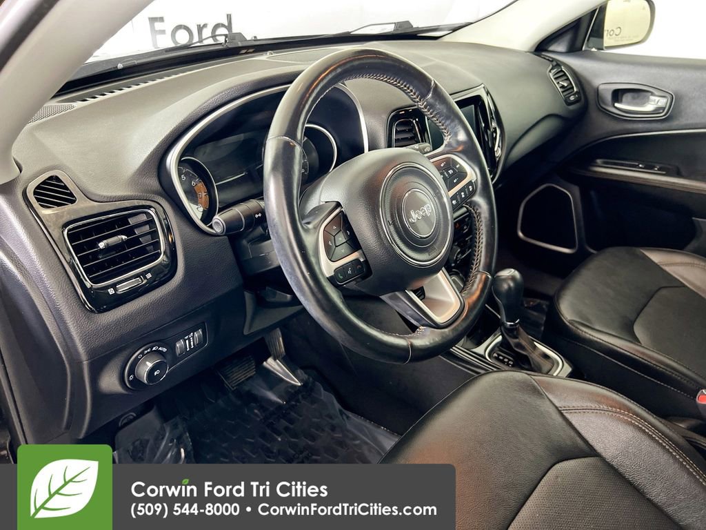 Used 2021 Jeep Compass Limited image 3