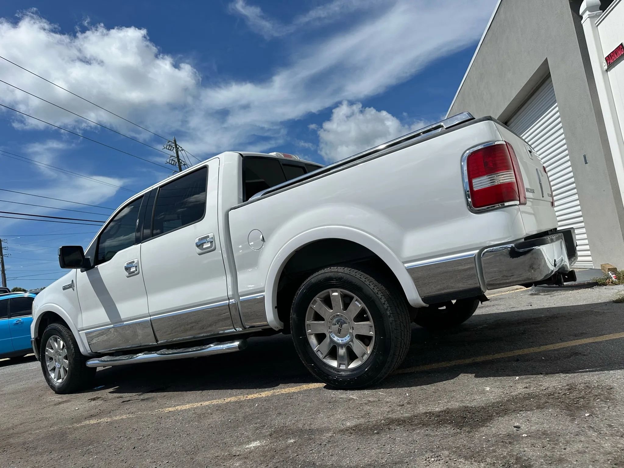 Used 2006 Lincoln Mark LT 2WD image 3