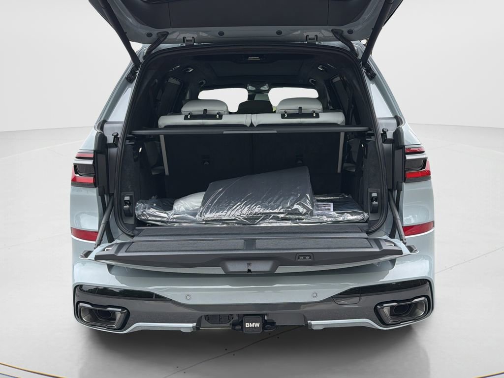 New 2026 BMW X7 xDrive40i image 18