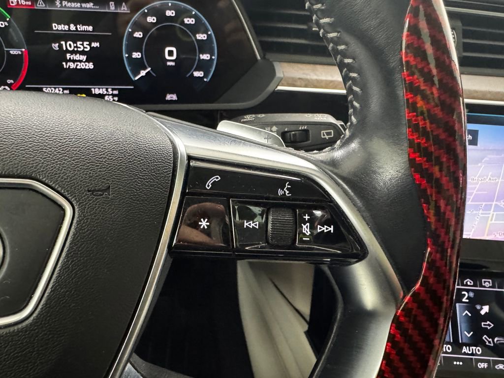 Used 2019 Audi e-tron Premium Plus image 20