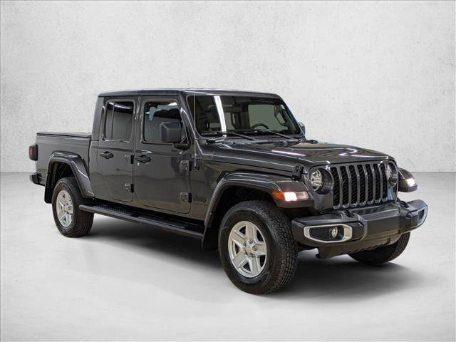 Used 2021 Jeep Gladiator Sport AWD/4WD image 3