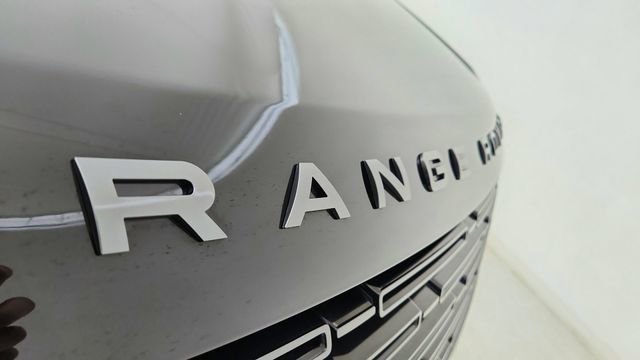 Used 2023 Land Rover Range Rover SE AWD/4WD image 16