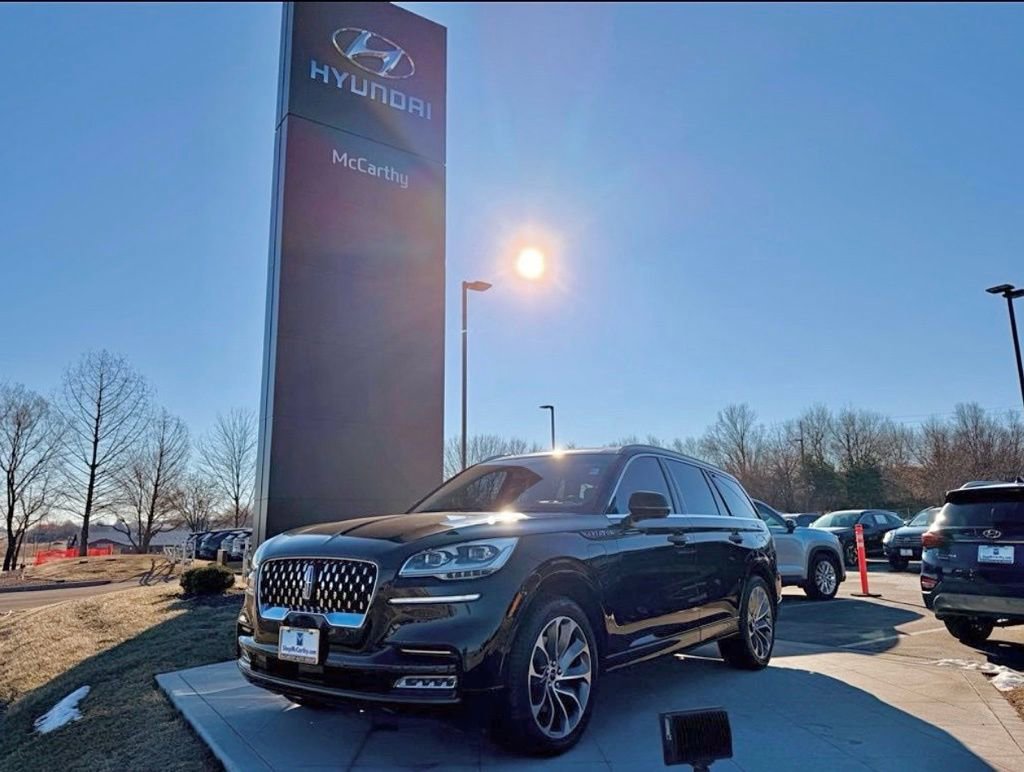 Used 2023 Lincoln Aviator Grand Touring w/ Equipment Group 301A image 1