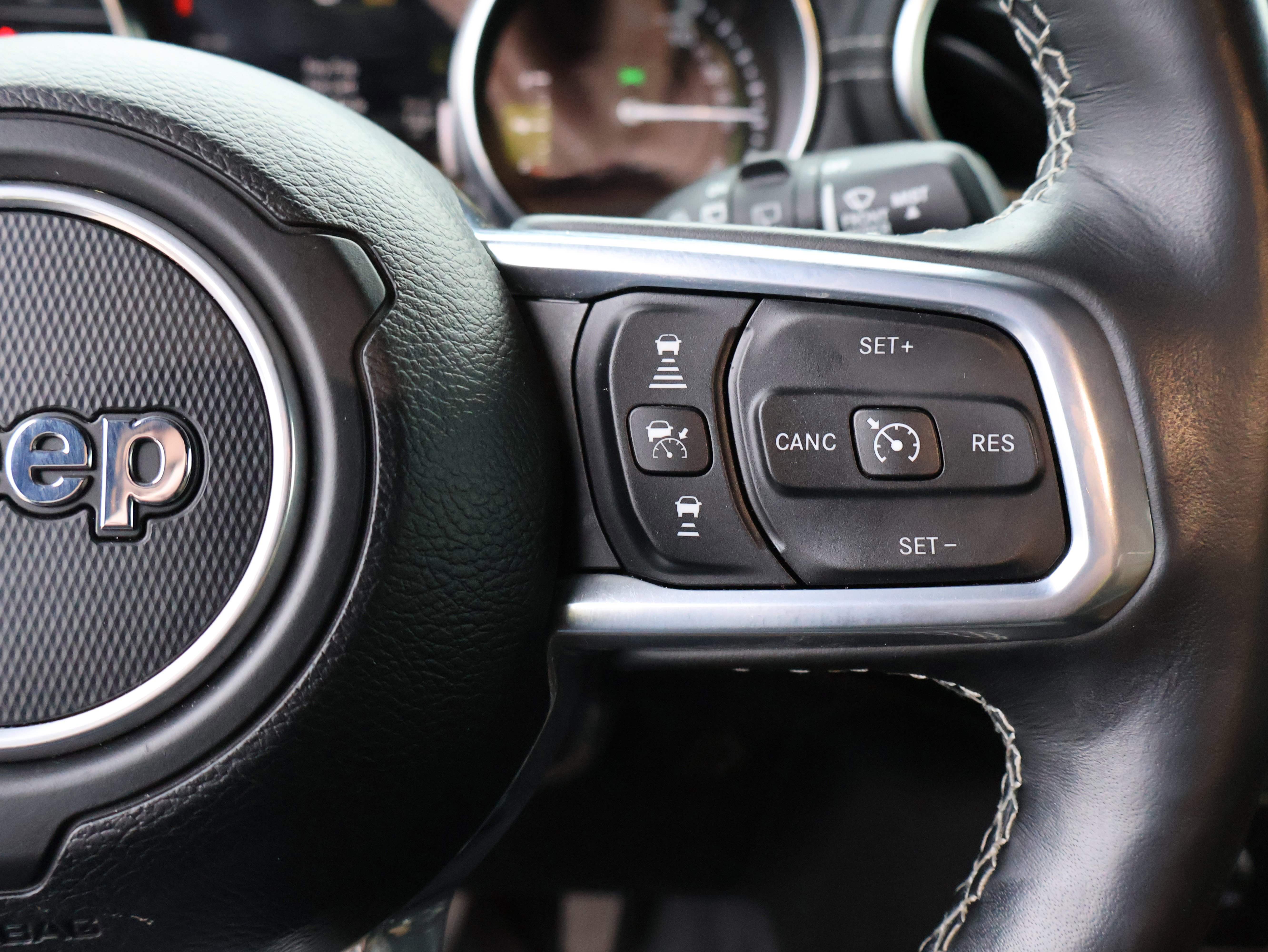 Used 2021 Jeep Wrangler Unlimited Rubicon 4xe w/ Steel Bumper Group image 34