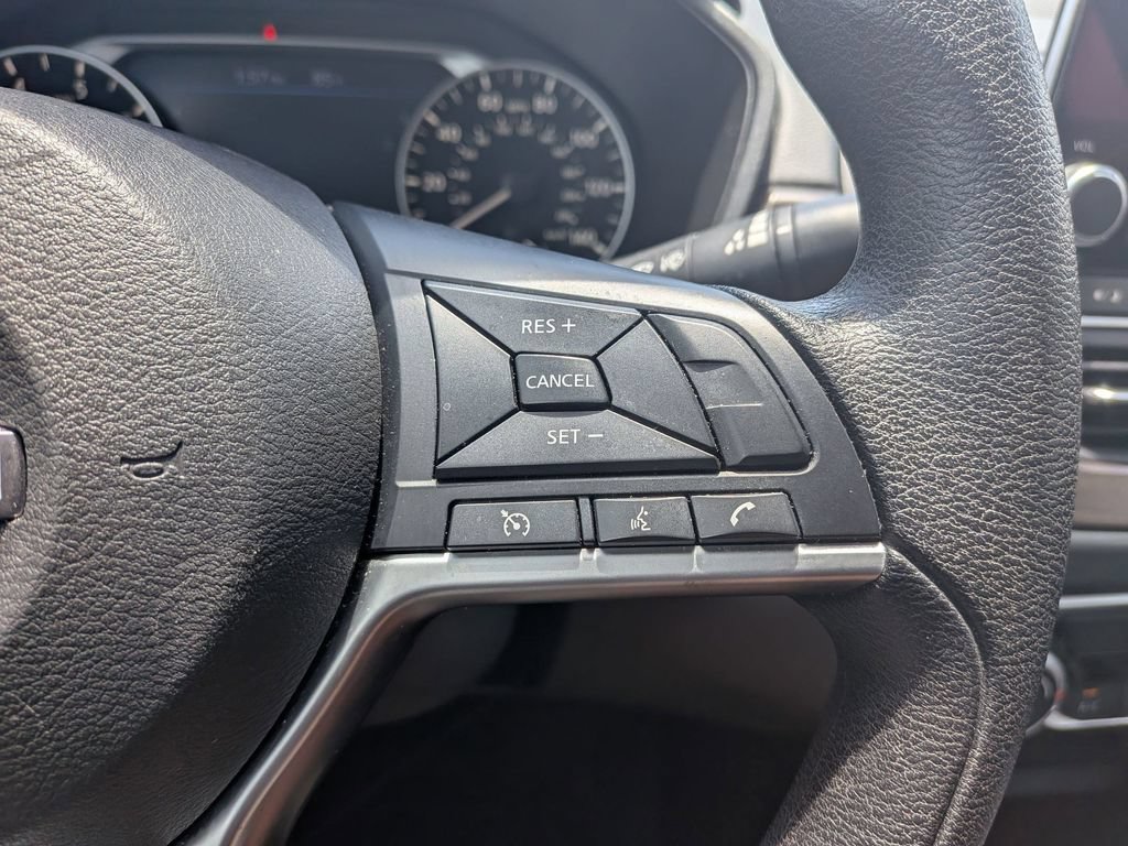 Used 2024 Nissan Altima 2.5 SV FWD image 21