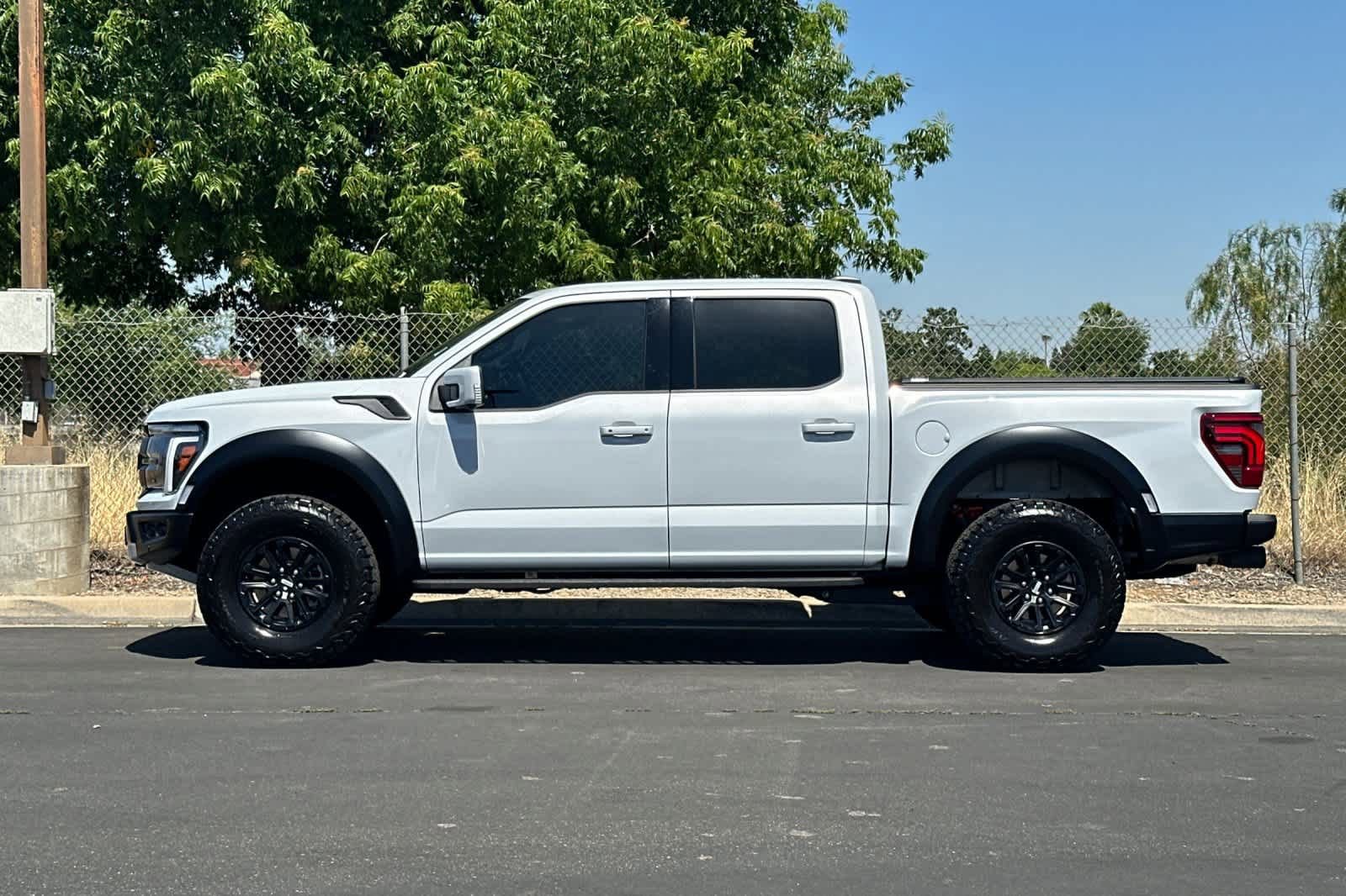 Certified 2025 Ford F150 Raptor AWD/4WD image 6