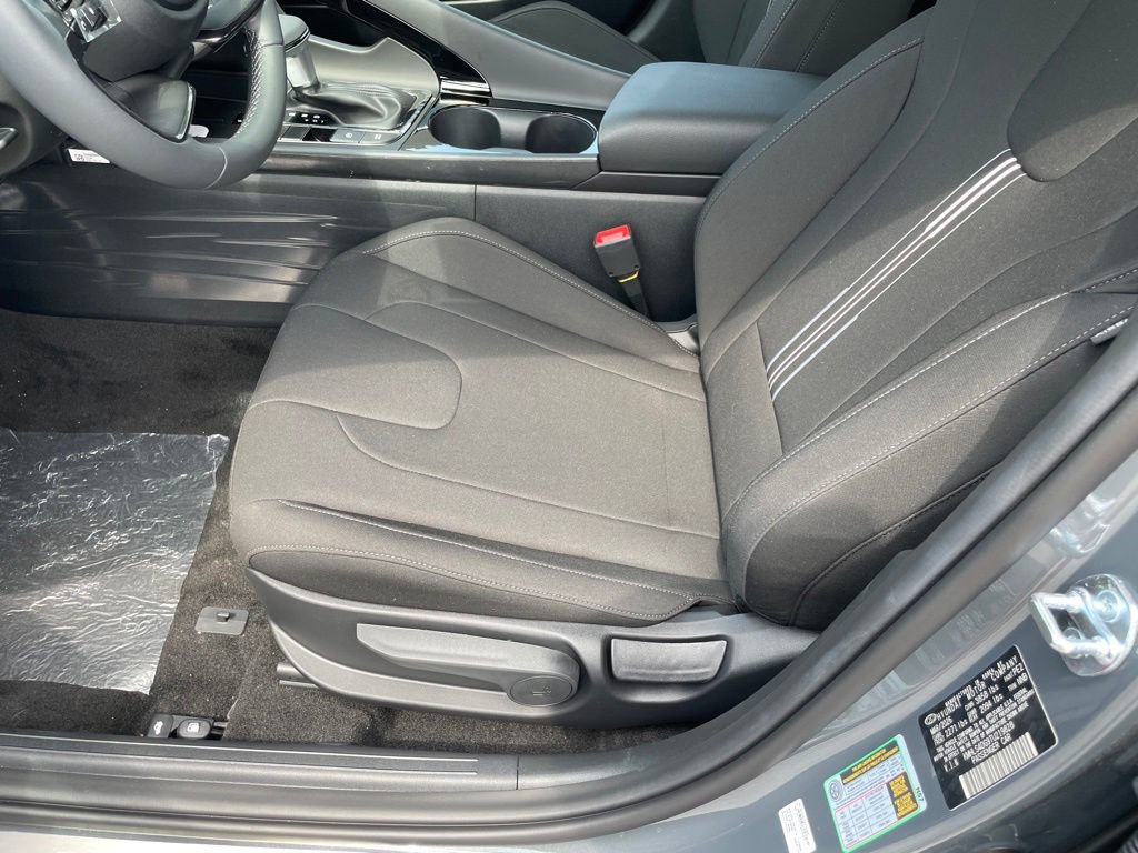 New 2026 Hyundai Elantra SEL Sport Premium FWD image 11