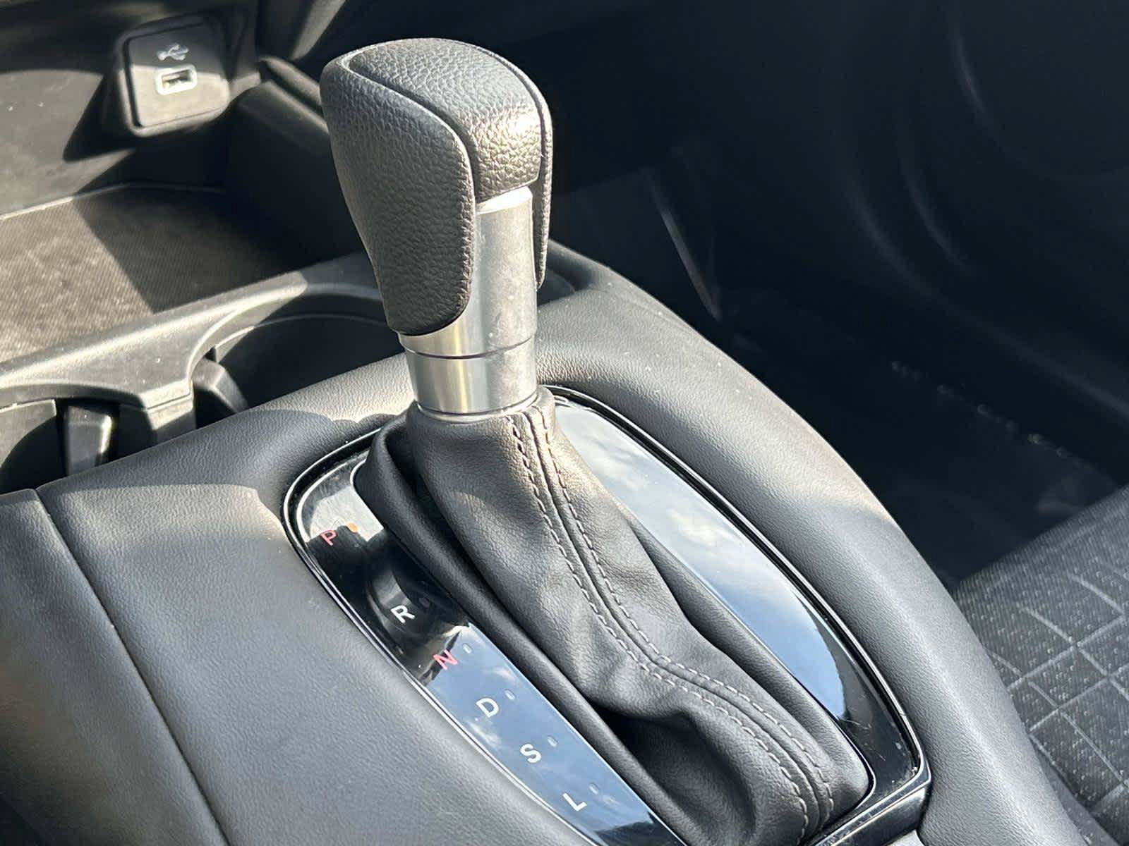Used 2025 Honda HR-V LX image 31