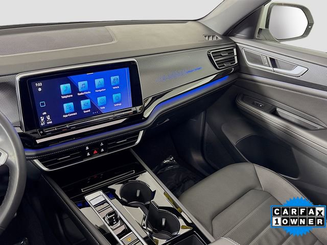 Used 2024 Volkswagen Atlas Cross Sport SEL R-Line AWD/4WD image 23