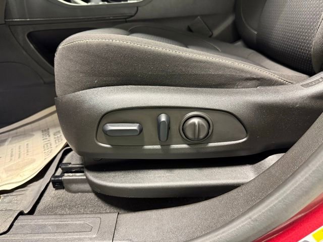 Certified 2023 GMC Acadia SLE w/ Driver Convenience Package image 14