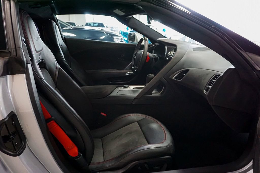 Used 2019 Chevrolet Corvette Z06 image 35