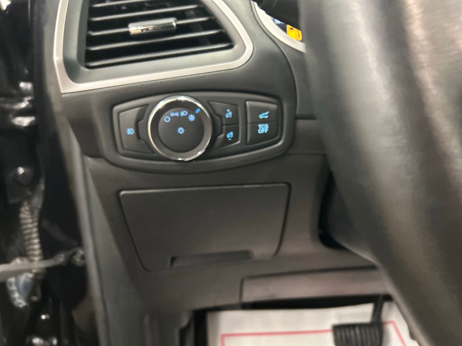 Used 2019 Ford Edge SEL w/ Equipment Group 201A image 14