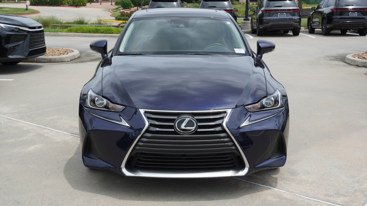 Used 2019 Lexus IS 300 w/ Premium Package RWD image 2