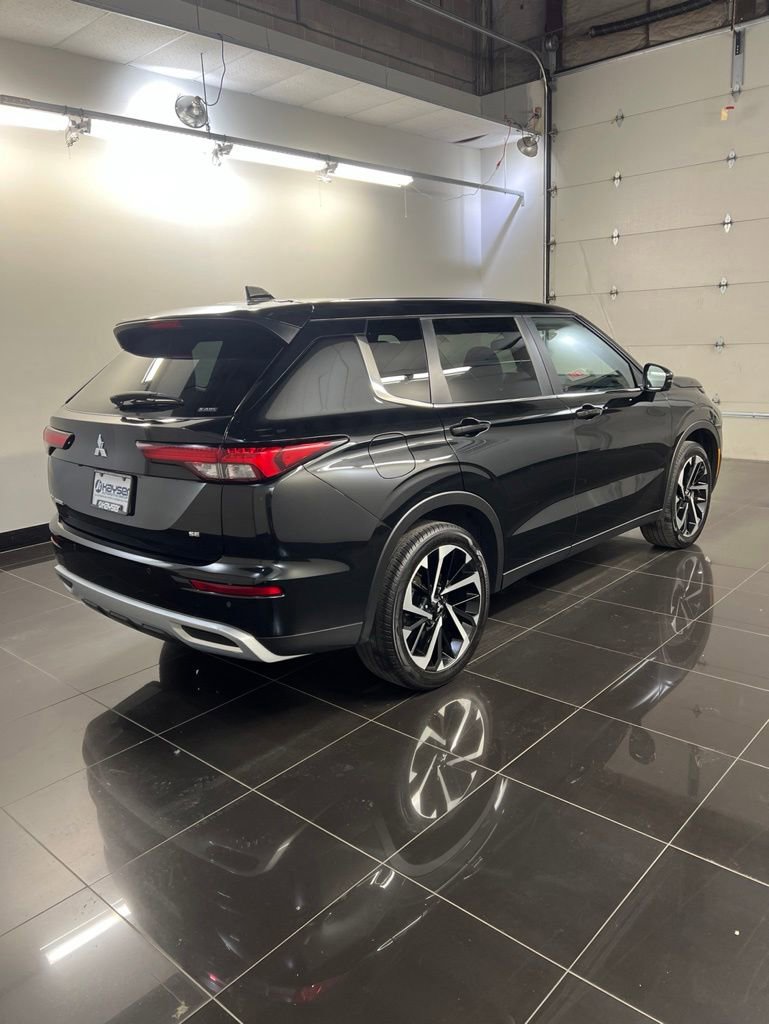 Used 2024 Mitsubishi Outlander SE AWD/4WD image 6