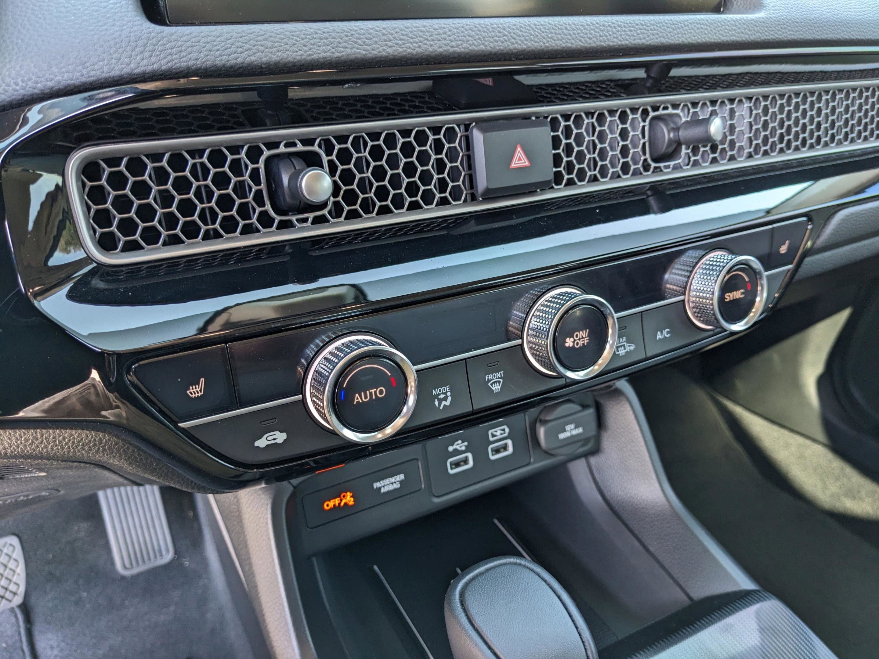 Used 2022 Honda Civic Touring image 29