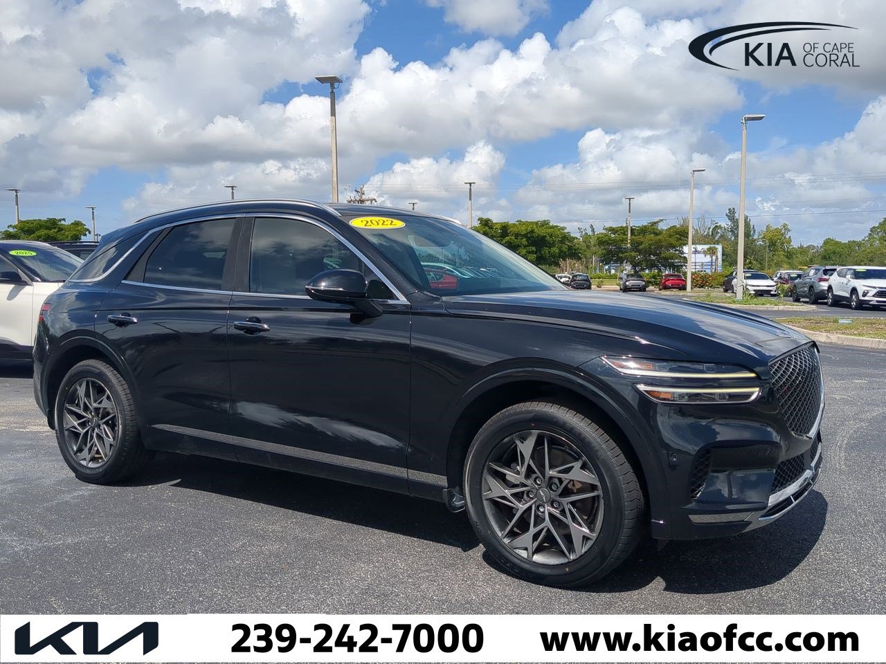 Used 2022 Genesis GV70 2.5T w/ Advanced Package image 2