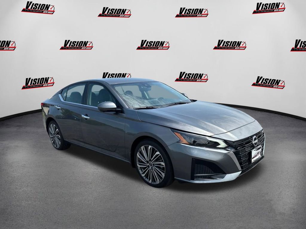 New 2025 Nissan Altima 2.5 SL image 3