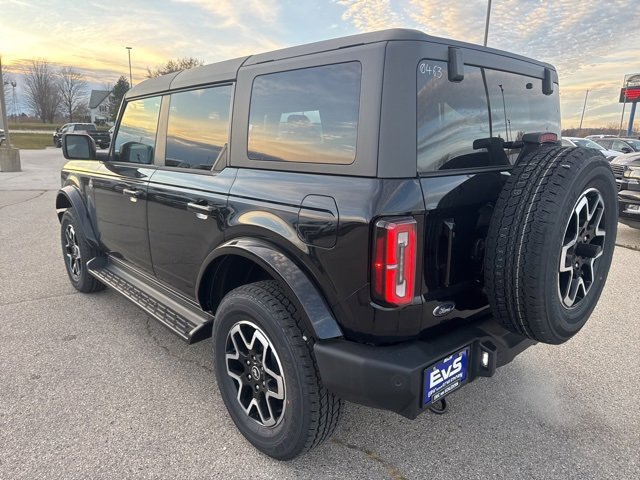 New 2025 Ford Bronco Outer Banks image 5