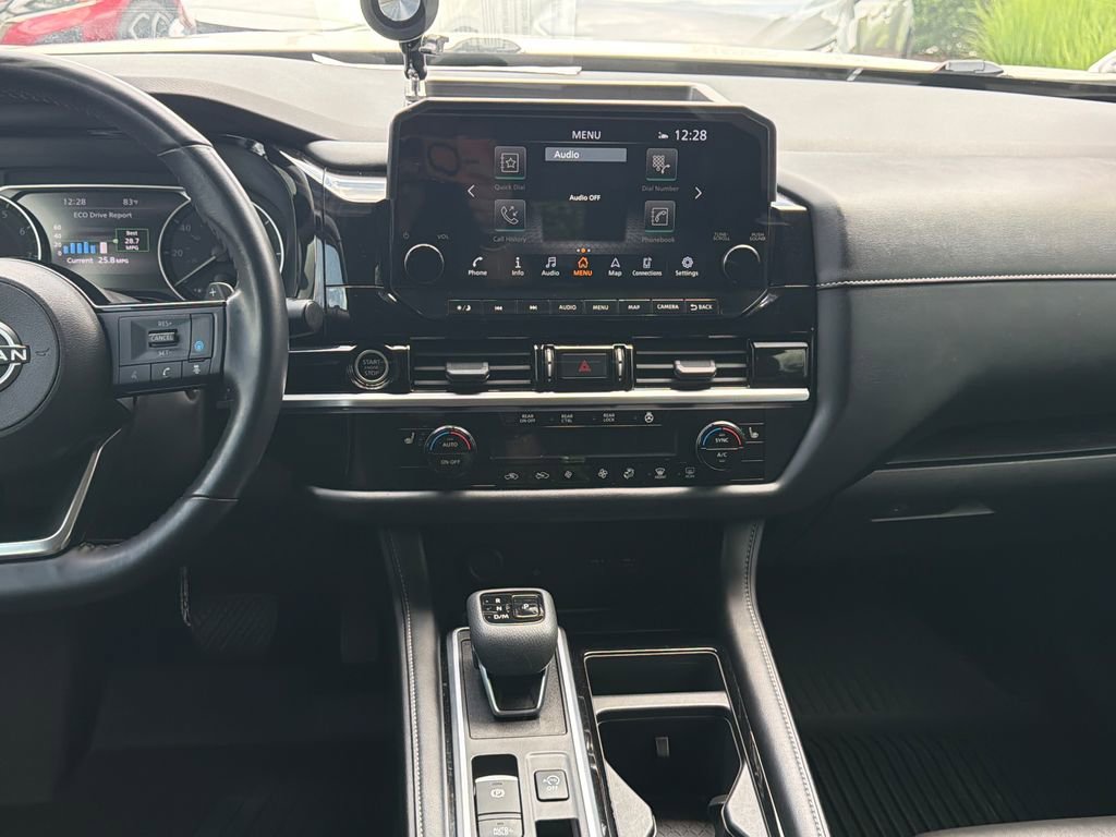 Used 2023 Nissan Pathfinder SL FWD image 18
