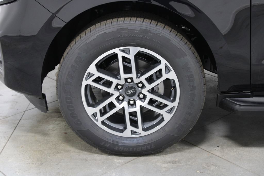 New 2026 Ford Expedition Active image 22