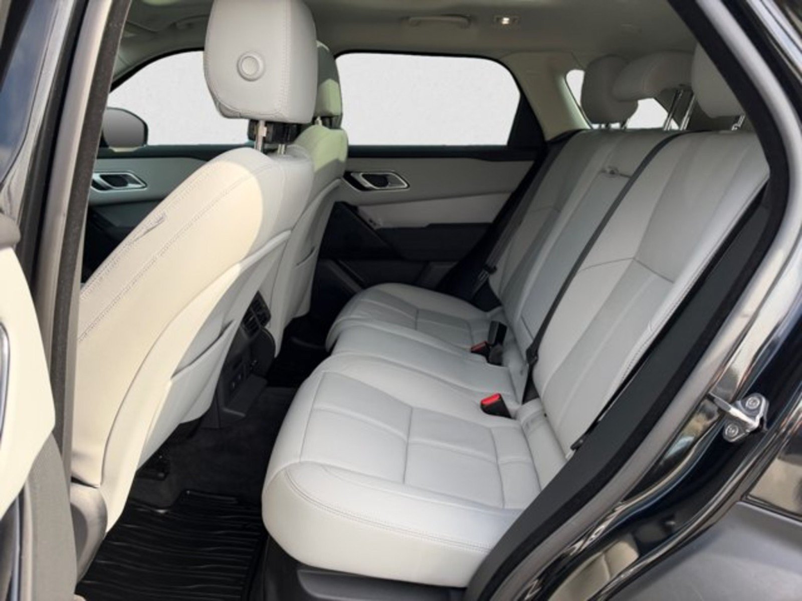 Certified 2024 Land Rover Range Rover Velar S AWD/4WD image 18