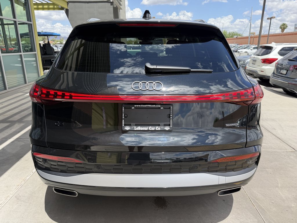 Used 2025 Audi Q5 Premium w/ Convenience Package AWD/4WD image 13